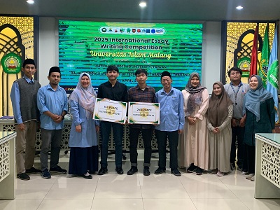Mahasiswa Unisma Memenangkan Kompetensi Menulis Internasional